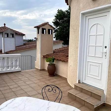 Jolie Maison Avec Sa Piscine Privee Wifi Villa *